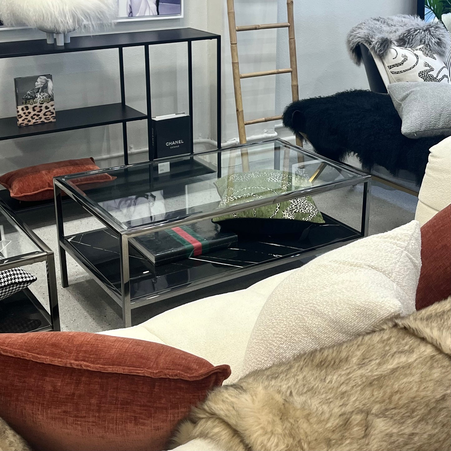 Vogue Coffee Table - Black – premium furniture by Interior Ave