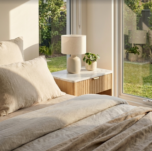 Blanc Bedside Table – Natural Pine & White with Drawer