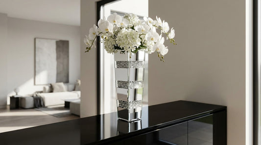 Aurelia Crystal Vase – Silver