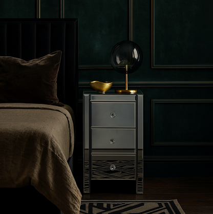 Alila Mirrored Beside Table - Silver