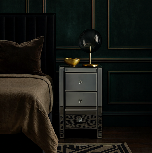 Alila Mirrored Beside Table - Silver