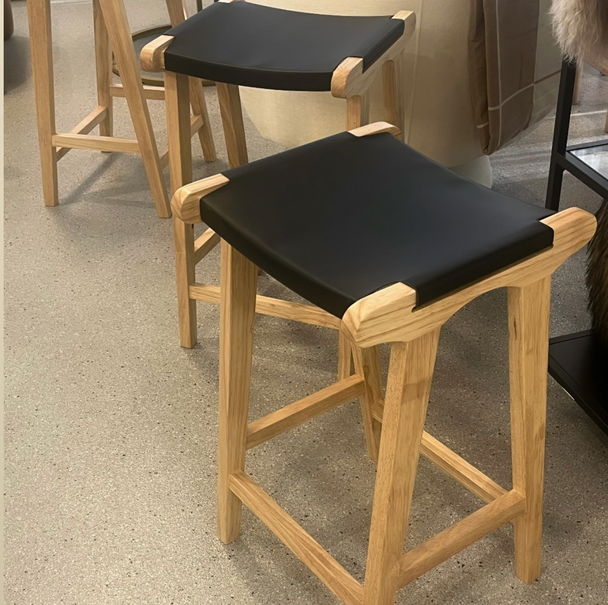 Lexington Oak Bar Stool - EX DISPLAY BLACK
